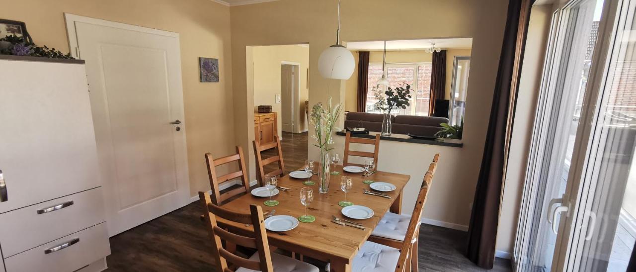 Ferienwohnung City Esens Exteriör bild